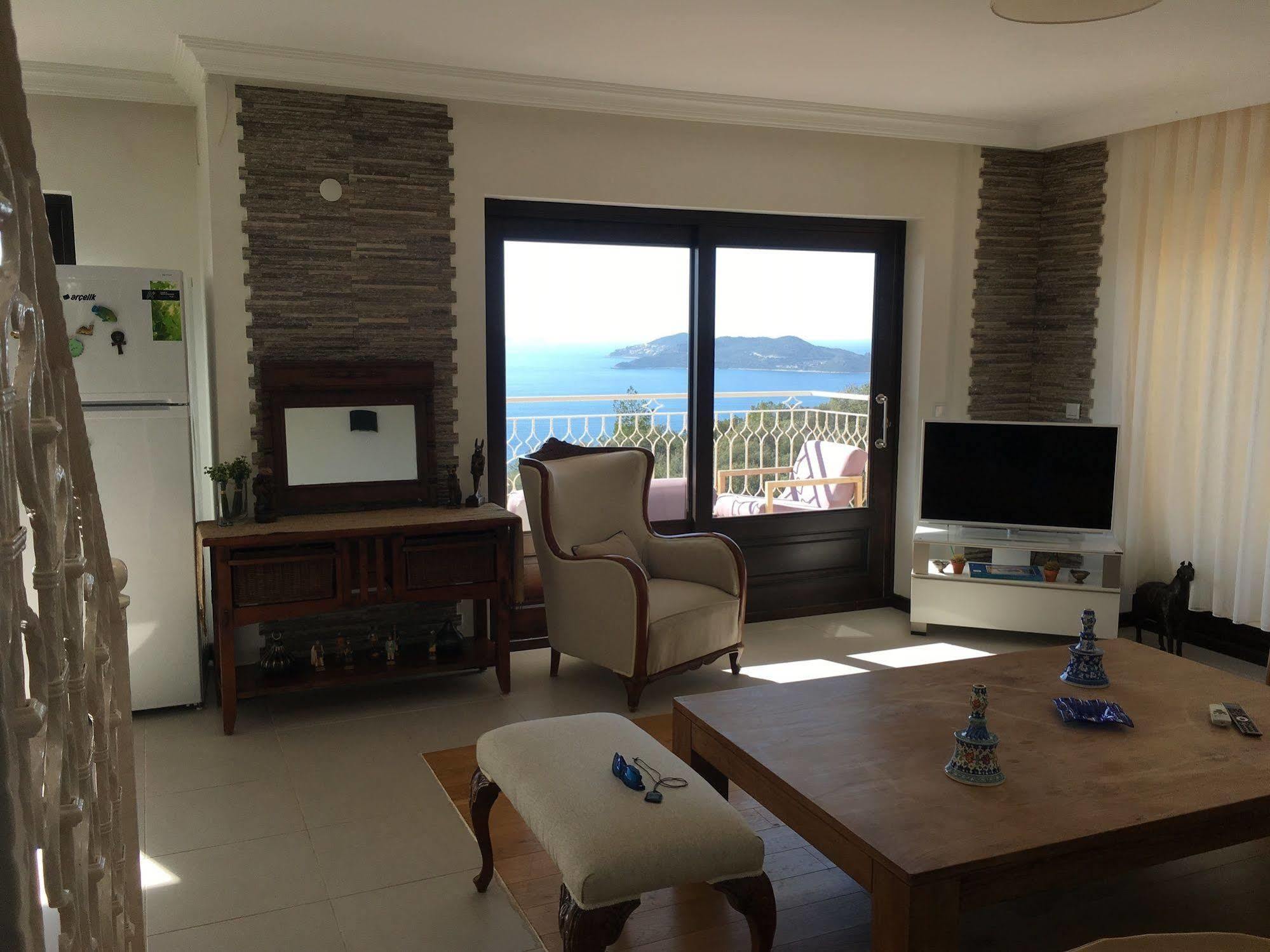 Derya Beach Apartment Kas Exterior photo