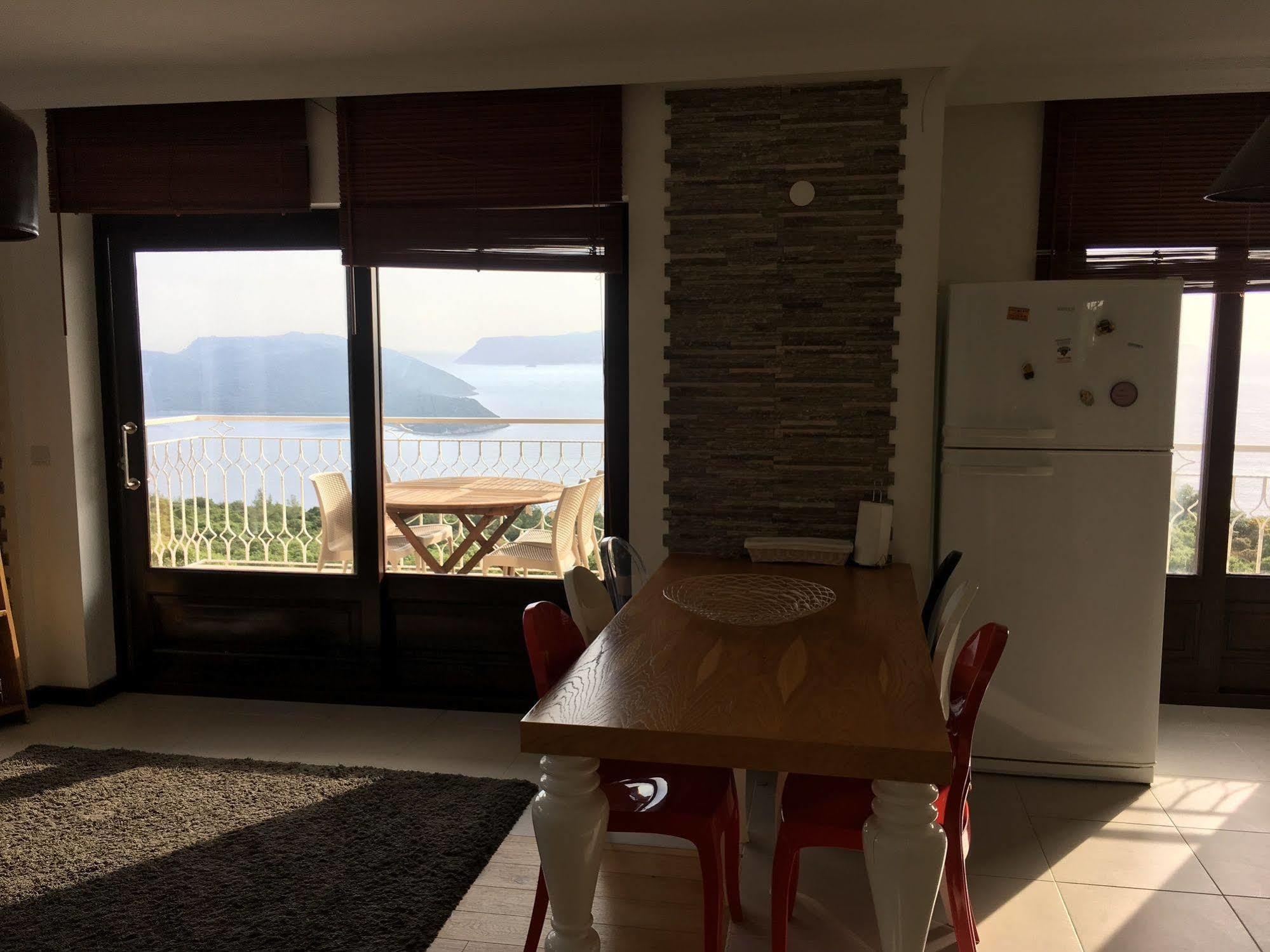 Derya Beach Apartment Kas Exterior photo
