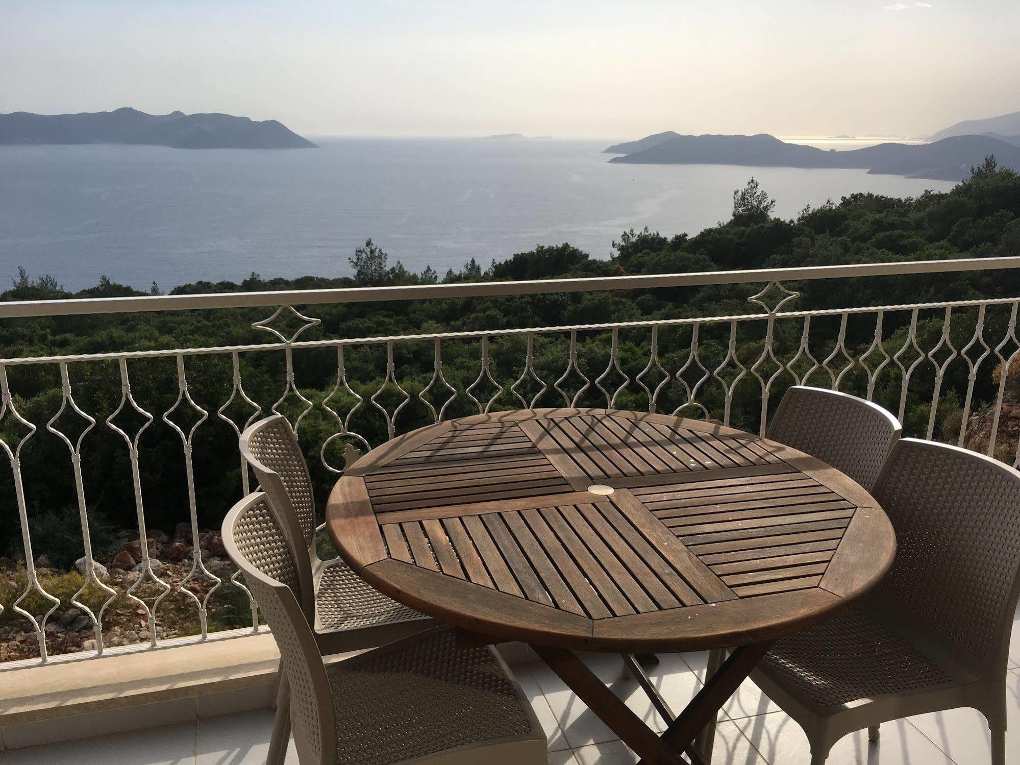 Derya Beach Apartment Kas Exterior photo