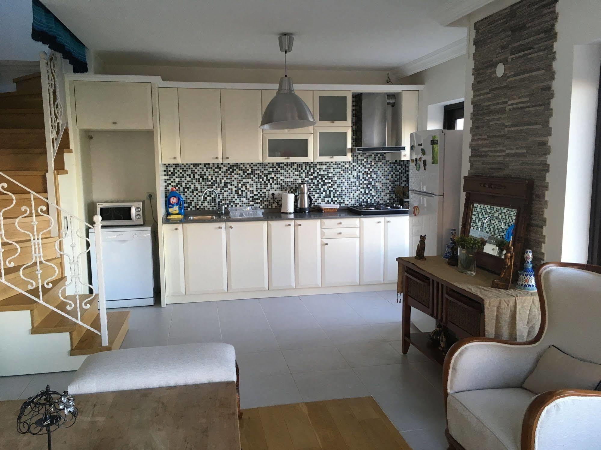 Derya Beach Apartment Kas Exterior photo