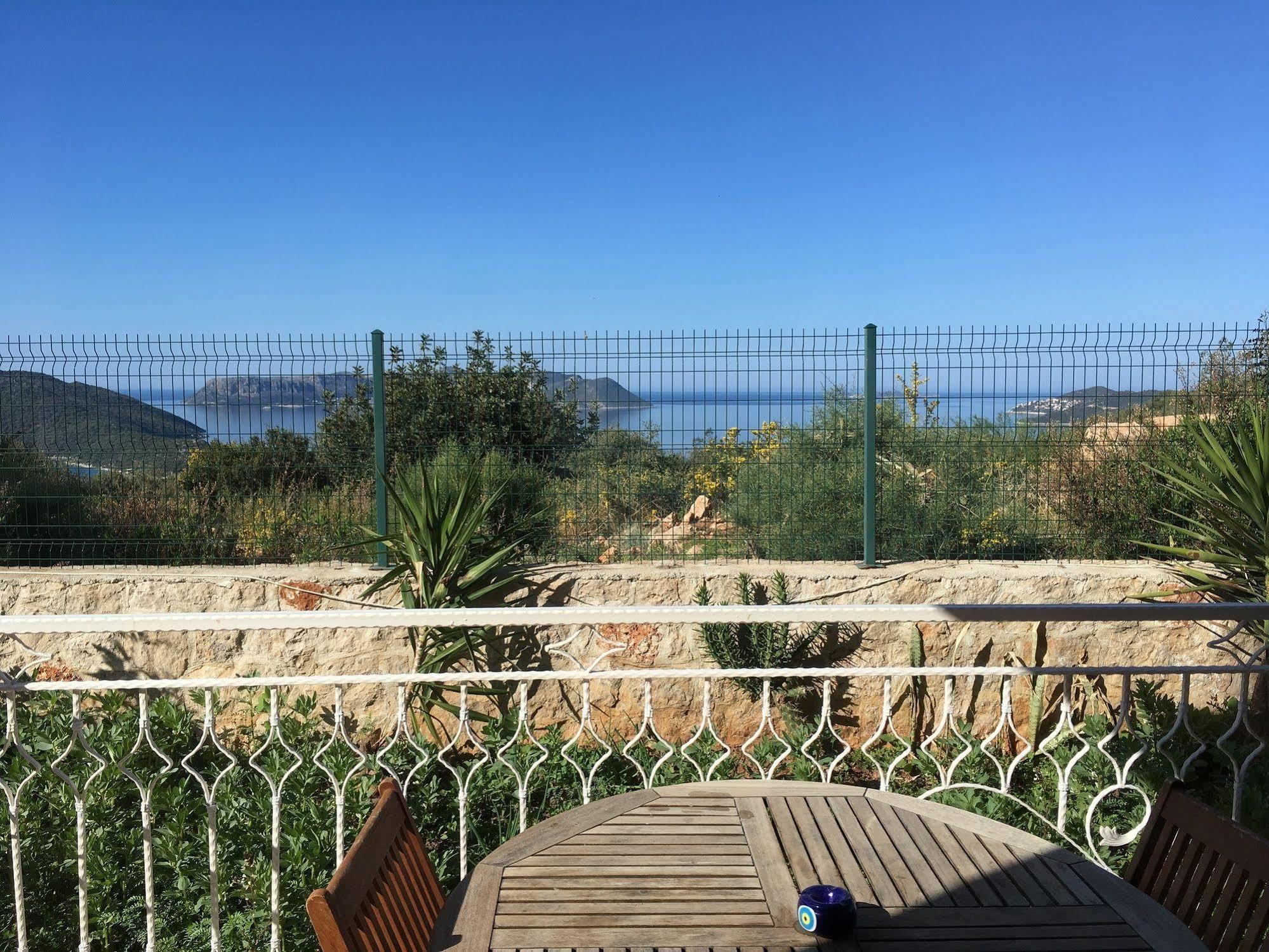Derya Beach Apartment Kas Exterior photo